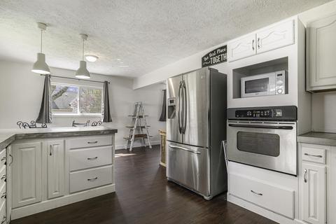 304 Smith St, Crystal, MI 48818 photo 8