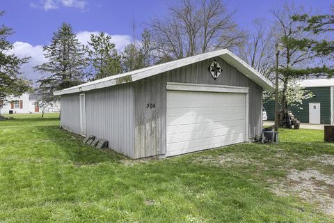 304 Smith St, Crystal, MI 48818 photo 25