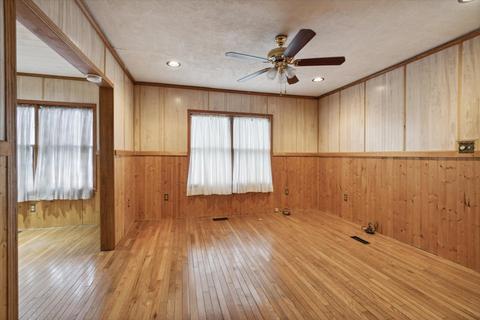 2118 Crest Ave, Jackson, MI 49203 photo 12
