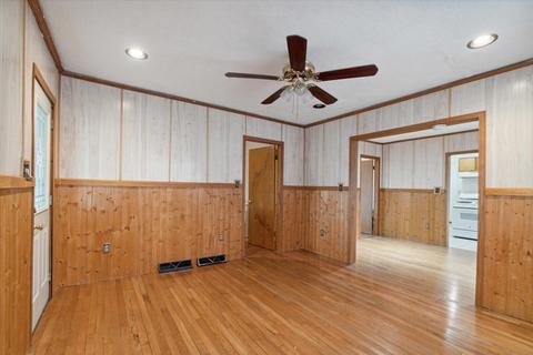 2118 Crest Ave, Jackson, MI 49203 photo 11