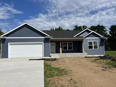 2438 Elizabeth St, Niles, MI 49120