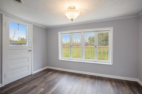 1006 S Main St, Crystal, MI 48818 photo 17