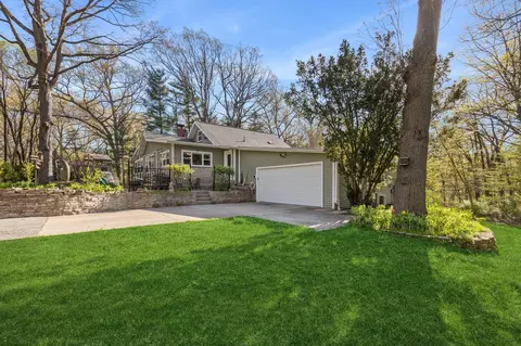 13096 Fedde Ave, New Buffalo, MI 49117