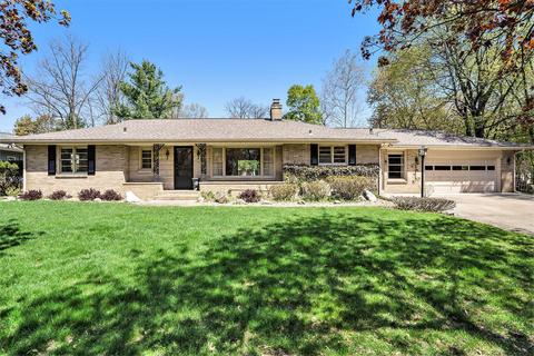1324 Meadowbrook Ln, Portage, MI 49024