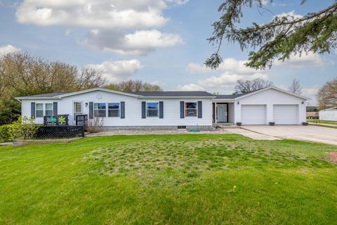 5969 5 Mile Rd, Blanchard, MI 49310