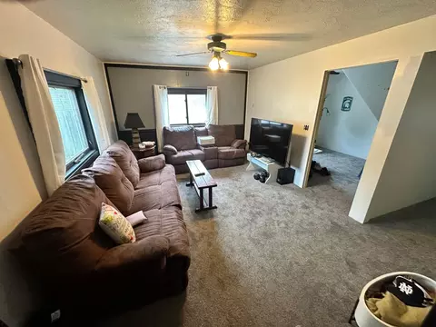 301 Lakeside Dr, Jackson, MI 49203 photo 8