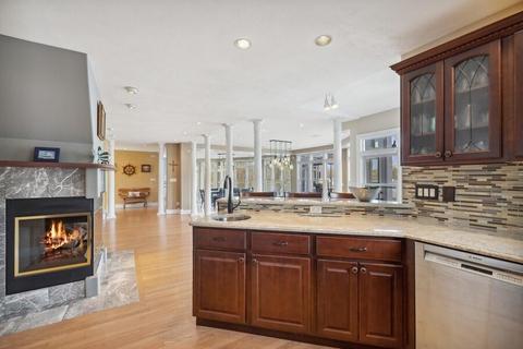 2195 Riverside Pointe Dr, St. Joseph, MI 49085 photo 11
