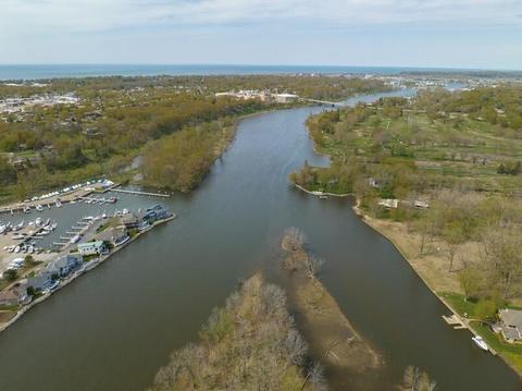 2195 Riverside Pointe Dr, St. Joseph, MI 49085 photo 5