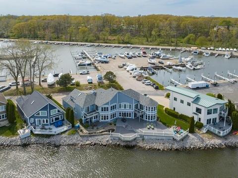 2195 Riverside Pointe Dr, St. Joseph, MI 49085 photo 3