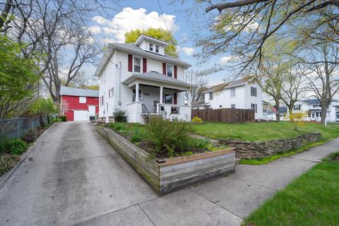 722 Webb St, Jackson, MI 49202 photo 1