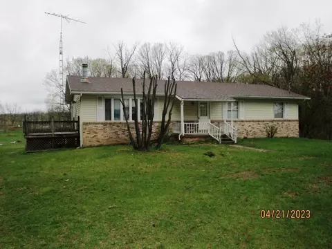 2460 Squawfield Rd, Hillsdale, MI 49242