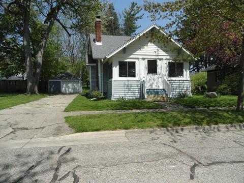 120 E Lytle St, Ionia, MI 48846 photo 1