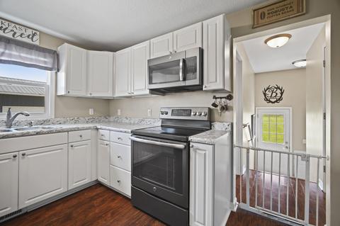 4897 Moore Rd, Adrian, MI 49221 photo 18