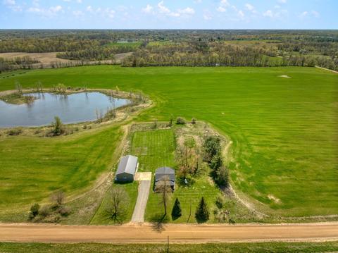 4897 Moore Rd, Adrian, MI 49221 photo 4