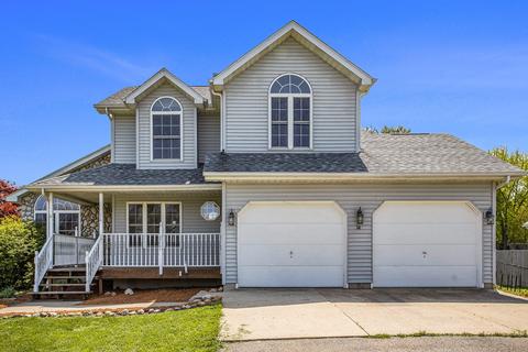 14 Peter Pan Ln, Marshall, MI 49068