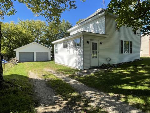 214 S Pine St, Marion, MI 49665