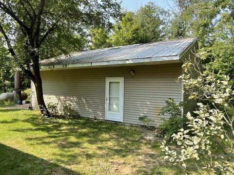 4122 Lone Pine Rd, Harrison, MI 48625 photo 9