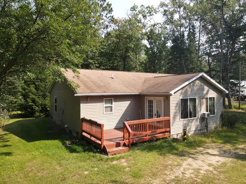 4122 Lone Pine Rd, Harrison, MI 48625 photo 1