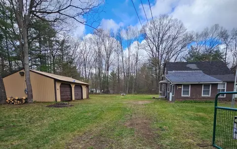 6631 E Hill St, Newaygo, MI 49337