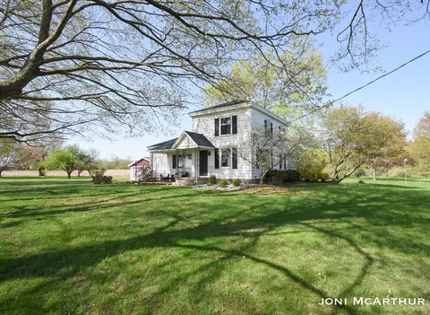 6023 Zahm Rd, Belding, MI 48809 photo 2