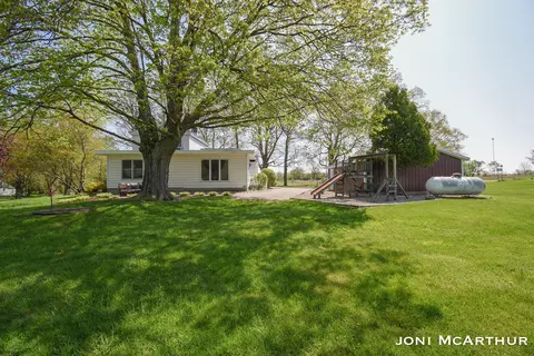 6023 Zahm Rd, Belding, MI 48809 photo 33