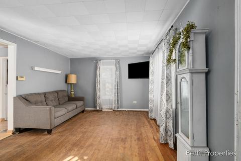 915 Masonic Ave, Belding, MI 48809 photo 4