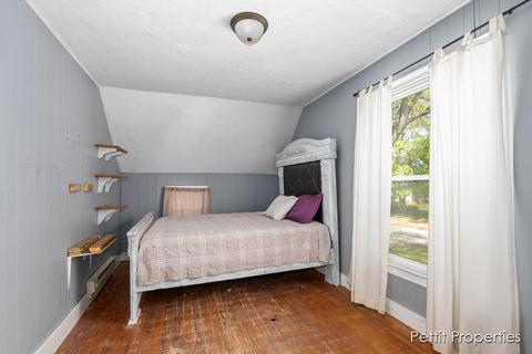 915 Masonic Ave, Belding, MI 48809 photo 12