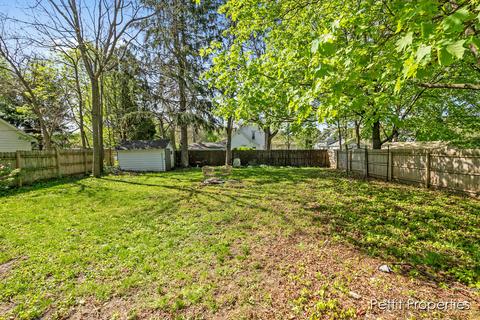 915 Masonic Ave, Belding, MI 48809 photo 16