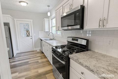 321 W Isabelle St, Belding, MI 48809 photo 9