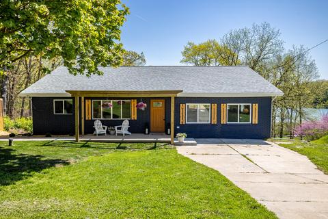 11555 Siam Ct, Brooklyn, MI 49230
