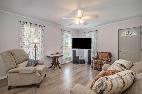 813 Backus St, Jackson, MI 49202 photo 4