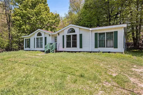 38741 Paw Paw Rd, Paw Paw, MI 49079