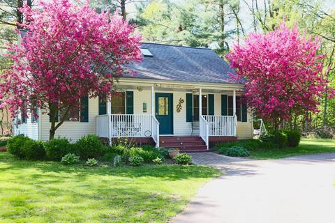 50100 Fourth St, Dowagiac, MI 49047
