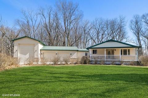 9450 Community Hall Rd, Union Pier, MI 49129