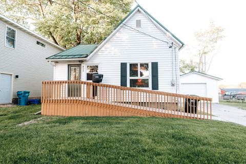 422 S Division Ave, Fremont, MI 49412