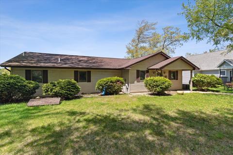 351 Clear Lake Dr, Dowling, MI 49050 photo 2
