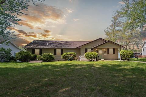 351 Clear Lake Dr, Dowling, MI 49050