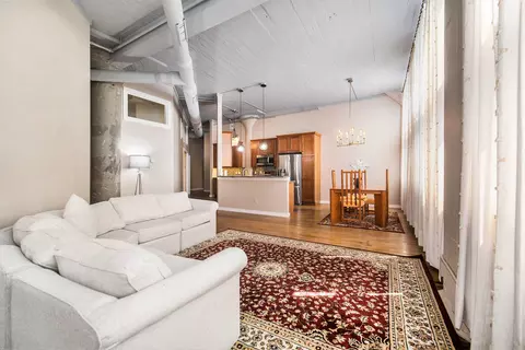 109 W Washington Ave # 2, Jackson, MI 49201