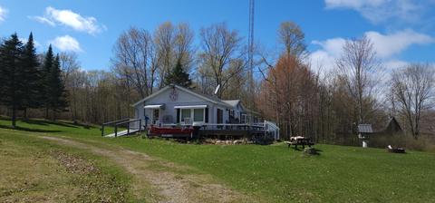 5555 Point Dr, Gladwin, MI 48624 photo 3