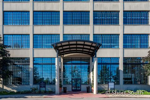 801 Broadway Ave NW #432, Grand Rapids, MI 49504