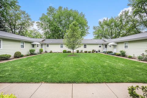 824 Andover Ct SE, Kentwood, MI 49508