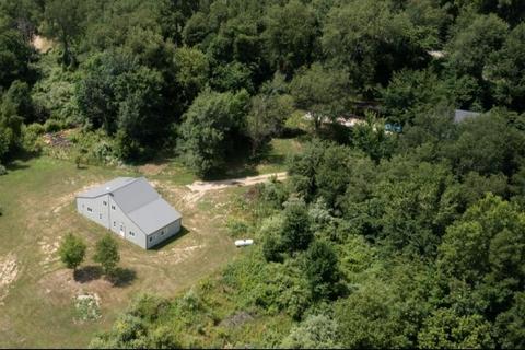 10526 E Willard Rd, Riverdale, MI 48877