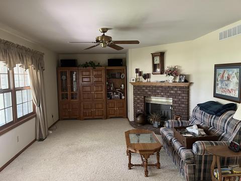 265 13th St, Plainwell, MI 49080 photo 2