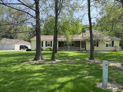 265 13th St, Plainwell, MI 49080