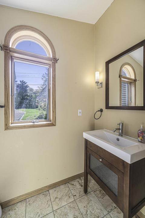 851 Roselle St, Jackson, MI 49201 photo 12