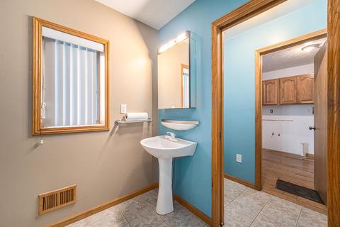 851 Roselle St, Jackson, MI 49201 photo 14