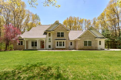 9433 Maricopa Trl, Kalamazoo, MI 49009