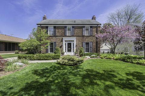 810 Gladstone Dr SE, Grand Rapids, MI 49506