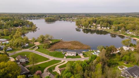 12301 Mac Dr NE, Belding, MI 48809 photo 6
