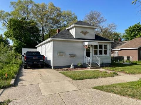 2064 Harding Ave, Muskegon, MI 49441